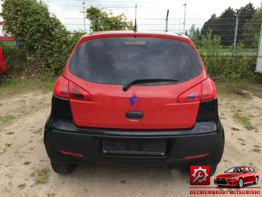 Capac distributie mitsubishi colt 2006