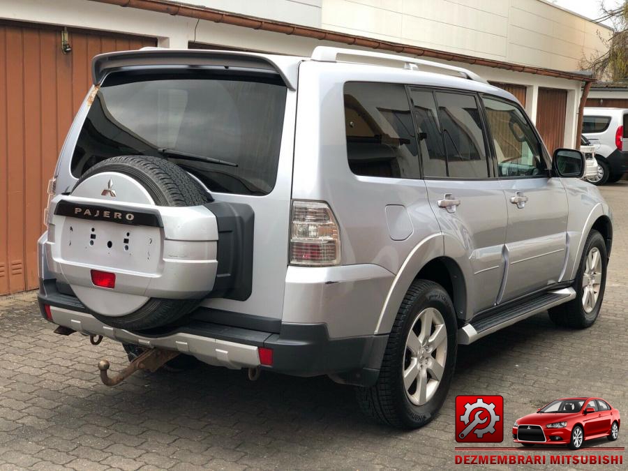 Traversa cutie viteze mitsubishi pajero 2010